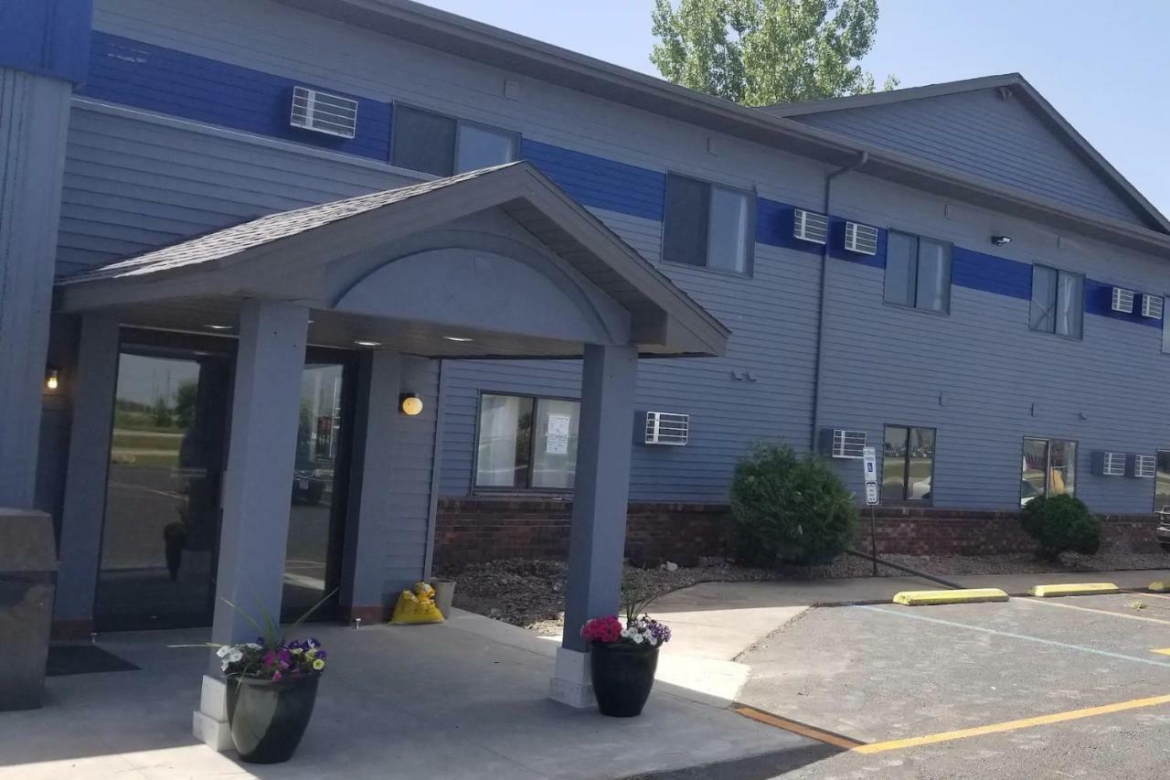 Travelodge By Wyndham Wahpeton Buitenkant foto